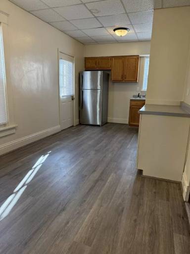 Main picture of 500 E Washington Ave