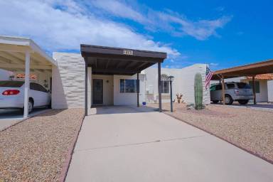 Main picture of 413 N Calle de las Profetas