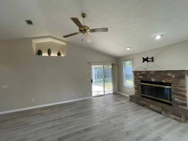 Main picture of 140 Treasure Palm Dr