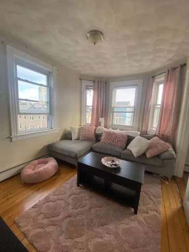 Main picture of 3 Spruce St