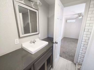 Main picture of 2404 Avenue U