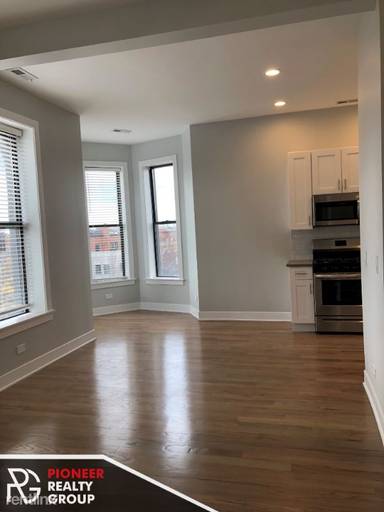 Main picture of 354-58 W Dickens Ave & 2103-11 N Sedgwick Ave Apartments