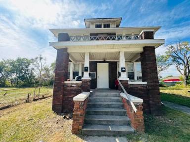 Main picture of 9917 Woodside St