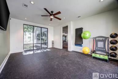 Main picture of 210 Nottingham Ln