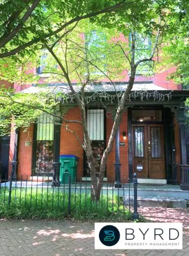 Main picture of 309 W Marshall St