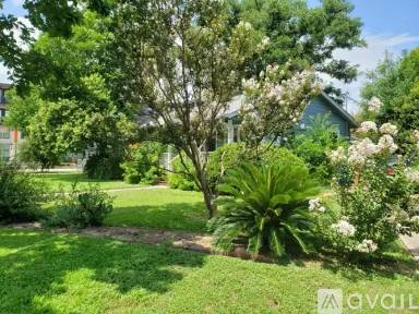 Main picture of 5700 Avenue F