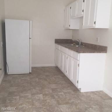 Main picture of 2329 Crenshaw Blvd