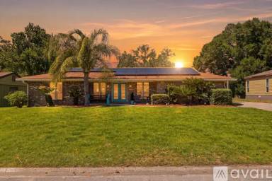 Main picture of 7065 Holiday Hill Ct