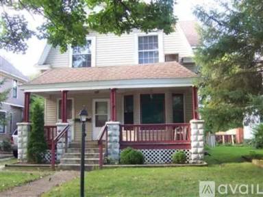 Main picture of 609 E Stockbridge Ave