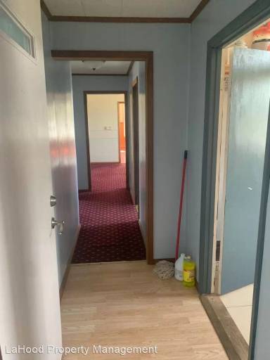 Main picture of 128 N Davenport St