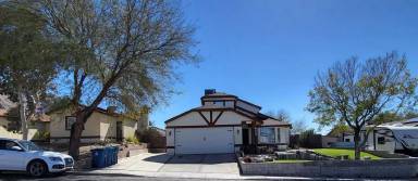 Main picture of 7053 Adelaide Ave