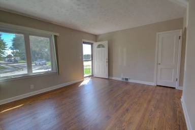 Main picture of 1927 36th St