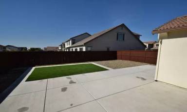 Main picture of 4295 Crescent Way
