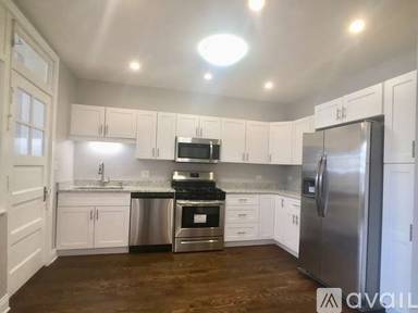 Main picture of 4527 N Wolcott Ave