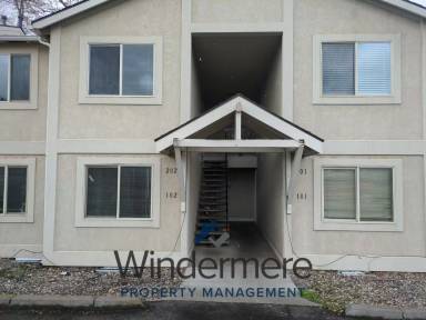 Main picture of 1910 J St