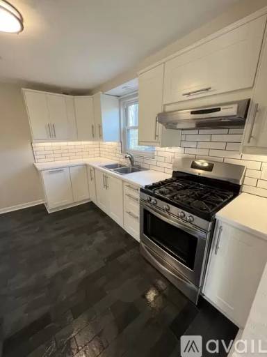 Main picture of 122 Seville Ave