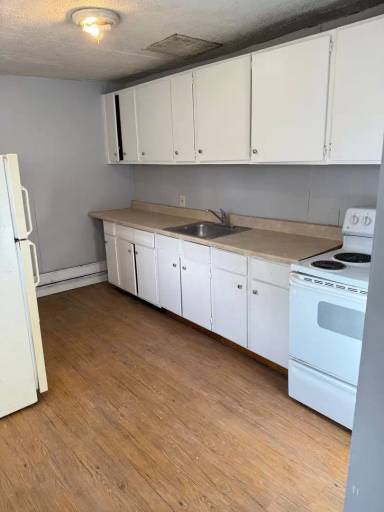 Main picture of 123 Church St