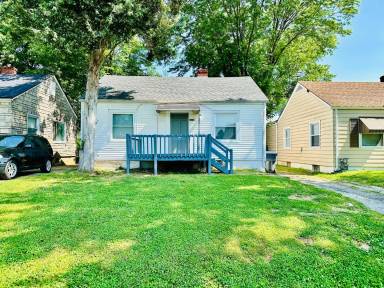 Main picture of 2119 Ratcliffe Ave