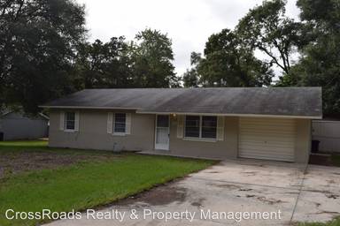 Main picture of 2240 NE 39th St