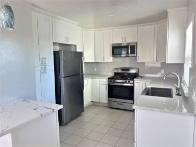 Main picture of Los Banos