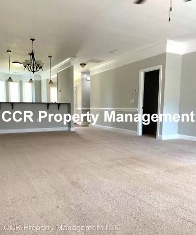 Main picture of 417 Georgetown Cir