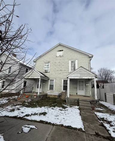 Main picture of 1713 Mack Ave