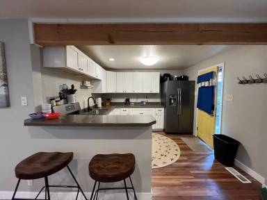 Main picture of 1423 Karluk St