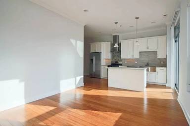 Main picture of 49 N Aberdeen St