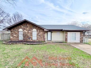 Main picture of 465 Shelton Rd