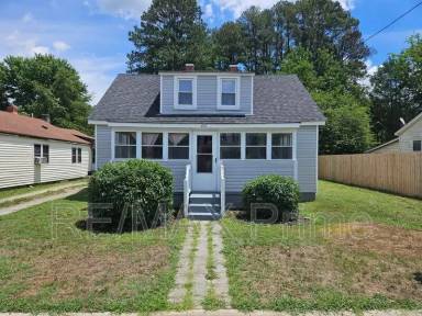 Main picture of 212 Middle St
