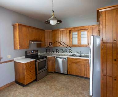 Main picture of 825 6th Ave SW