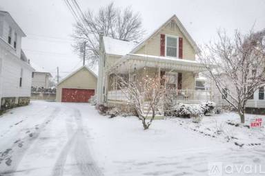 Main picture of 204 S Harvey St