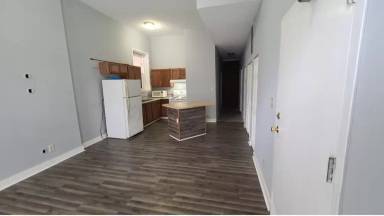 Main picture of 1620 W Chestnut St