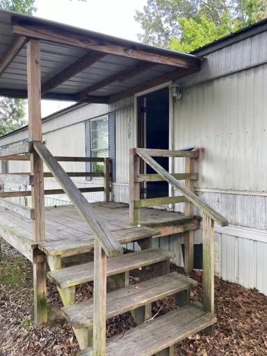Main picture of 1085 Jackson Rd