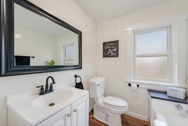 Main picture of 1120 Wade St