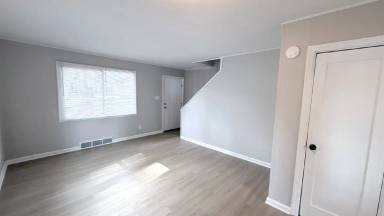 Main picture of 1027 Covert Ave