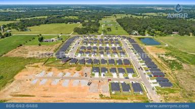 Main picture of 404 Abundance Ln