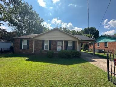 Main picture of 307 Pinewood Ave