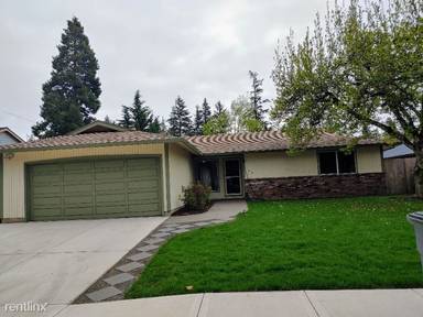 Main picture of 316 NW Wallace Way