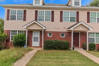 Main picture of 1038 Wheel House Ln