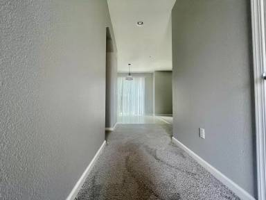 Main picture of 238 Laird Pl