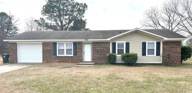 Main picture of 210 Shaw Ct