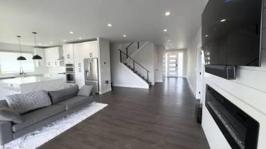 Main picture of 2120 Lagerwey Cir