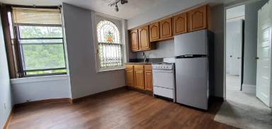 Main picture of 304 S Graham St