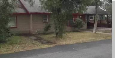 Main picture of 2601 Seneca St