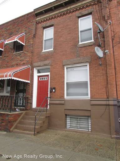 Main picture of 2021 S 22nd St
