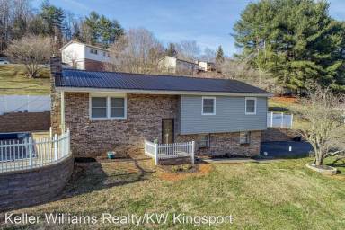 Main picture of 124 Regency Dr