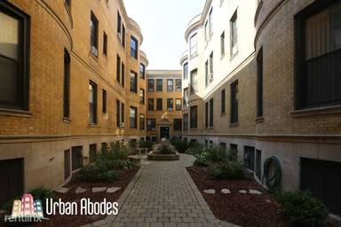 Main picture of 1218 N Dearborn St