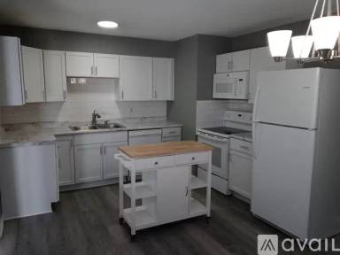 Main picture of 11212 Manchester Ave
