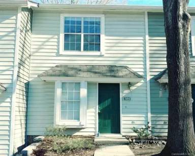 Main picture of 302 Heritage Pkwy